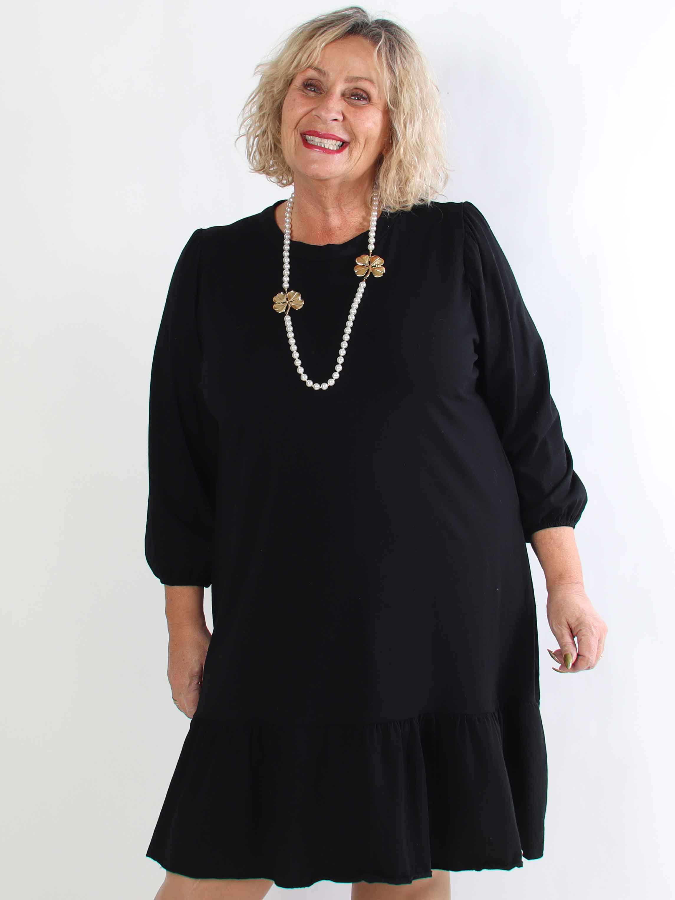 Zafira - Plus size joggingkjole i bomuld med sød flæsekant